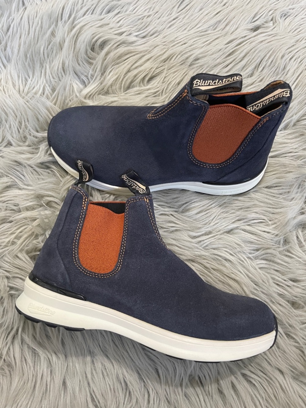 Blundstone navy suede Chelsea sneaker boot with rust elastic